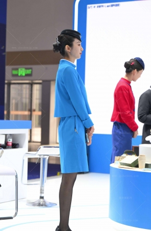 SH25-113sp8k3f11√厦门航空黑丝空姐-8K视频