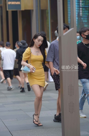 街拍黄色裙女友