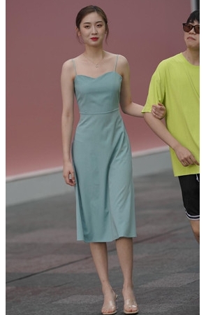 街拍长裙小姐姐【套图+视频】