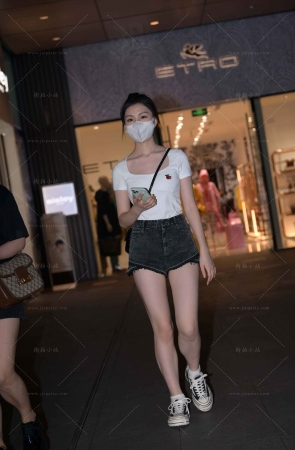 漂亮可爱小姐姐