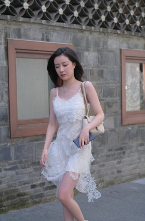 甜美白色连衣裙 [84P-1.80GB]