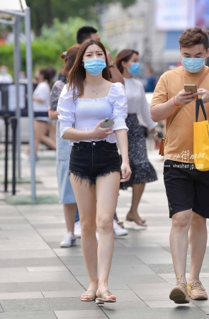 20623-7+44/热裤大白腿 5P