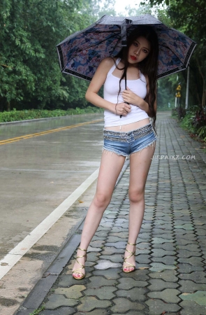 超短热裤美眉 【套图】