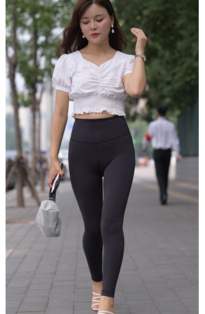 性感黑色瑜伽裤 【套图+视频】