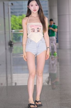 牛仔热裤气质美女(181P)