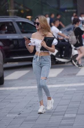 紧身美女
