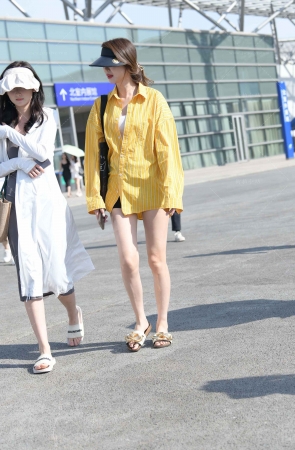 美腿小仙女