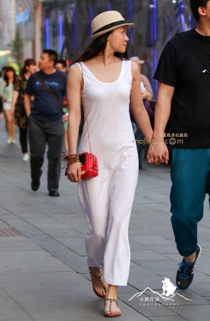 第635篇&白裙气质少妇& ----9P