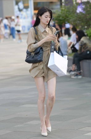 23630-10=76/纤细美腿都市丽人 11P