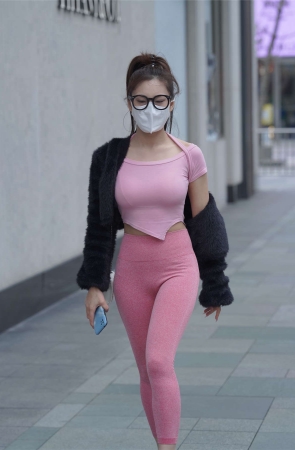 粉色瑜伽运动装