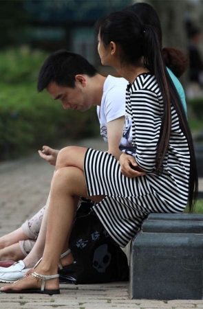 No1202 清瘦型女孩最后终于露出一把少女足底