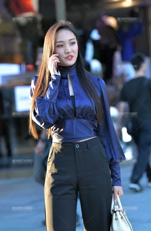 好友气质的美女