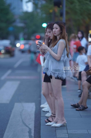 美腿小姐姐