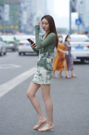 晕染风气质美女 [94P1V-1.01GB]