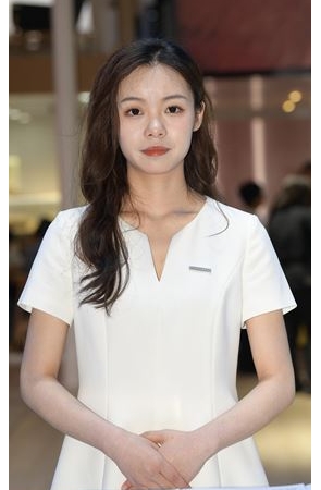 白裙肉丝美女(55P)