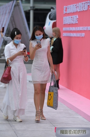 白裙铆钉鞋3A1293[346M]