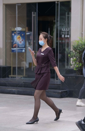 职业工装黑丝美女店员