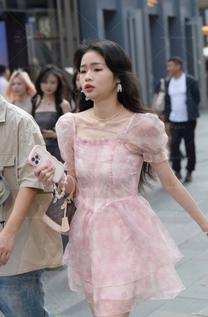 粉色蕾丝裙的少女感240223-5-42 15P