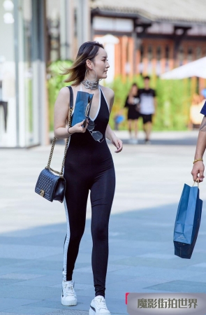 吊带深V-3A1078[18.7M]