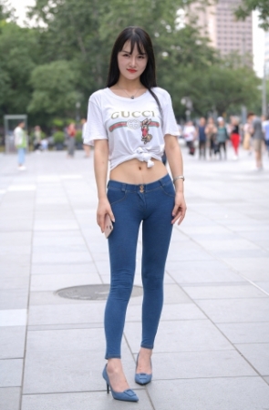 长发蜜桃紧牛