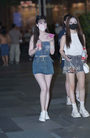 牛仔姐妹