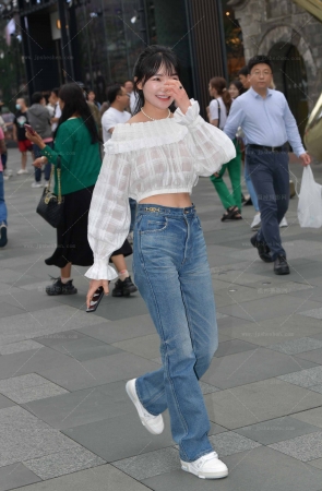 23521-15=44√性感真空小姐姐 5P