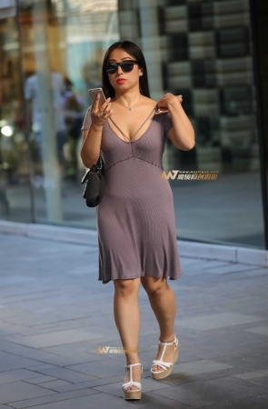 丰满熟女 让人有欲望