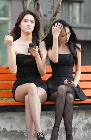 7-双美黑丝在风中凌乱相机8K5min 8P