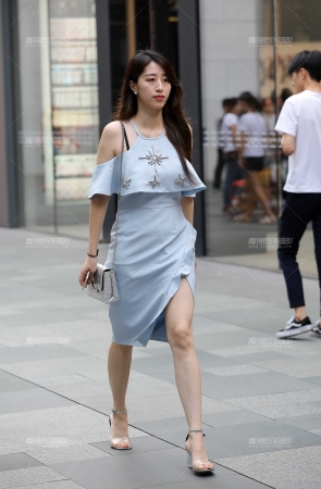 散发着迷人的气质