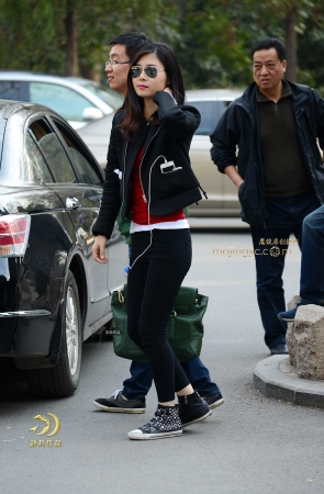 黑裤妹子----（14P）