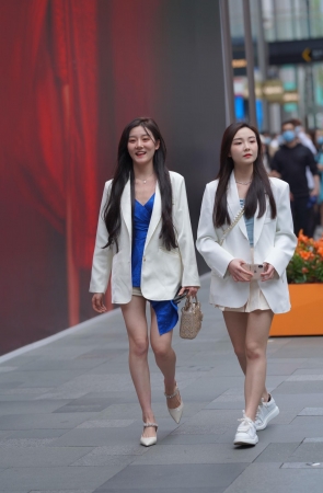 碧玉年华 花间美人