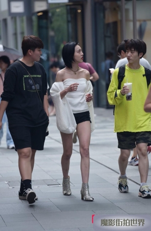 短发美女3A679[481M]