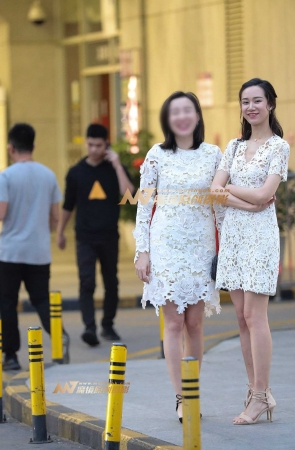 俏丽又不失可爱的美少妇