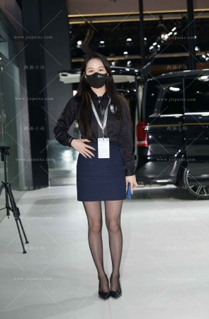 超气质黑丝高跟美女主播  [21P]