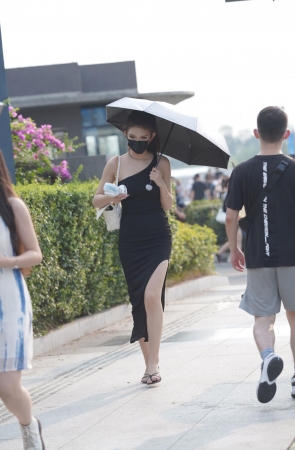 220827-53 黑色裙装大长腿