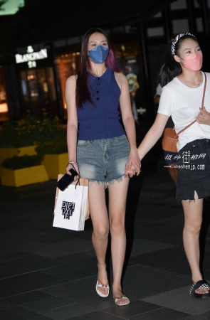 22810-10+73纤细美腿热裤女孩 18P