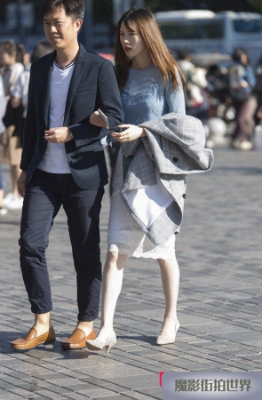 白裙白丝美女3A1327[698M]