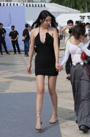 24415-9=92√性感美腿美足美女 15P
