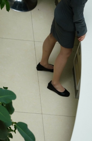 20240603抓紧前台肉丝小姐姐丝脚特写稍纵即逝