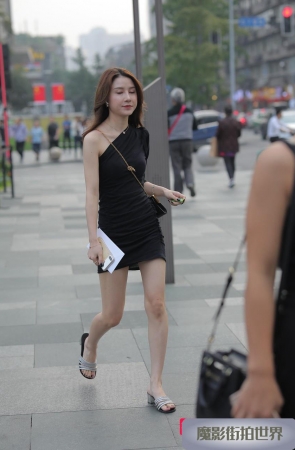 黑裙美眉3A1812[500M]