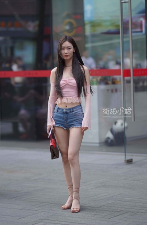 搭讪街拍苗条高挑长腿小姐姐