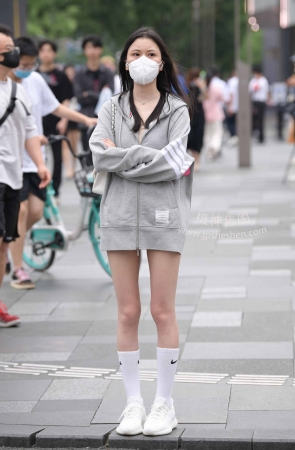 22615-18+91消失的下装，迷人美腿女孩 15P