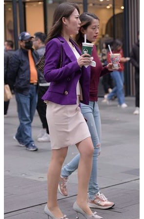 喝奶茶的美眉(66P)