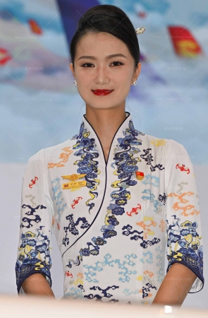 26416-13-48√海航空姐-喜欢哪个呢？哈哈哈 11P