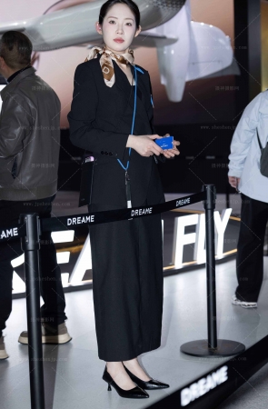 LB880-57P AWE2026-DREAME追觅展台的高颜值礼仪小姐姐 9P