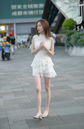 白色连衣裙女神 [145P-2.86GB]