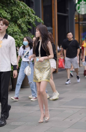 小巧可爱女友