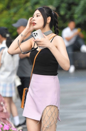 2473-7=54√美腿高跟小姐姐 11P