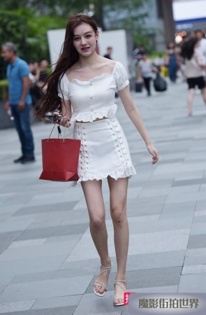 开心的美女3A1984[392M]