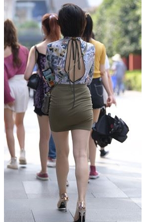 包臀裙妹子(73P)